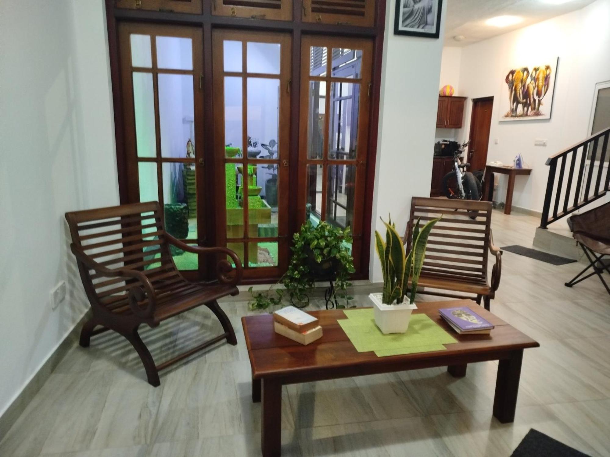 Elzangi Hotell Negombo Rom bilde